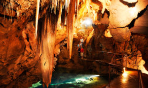 jenolan-caves